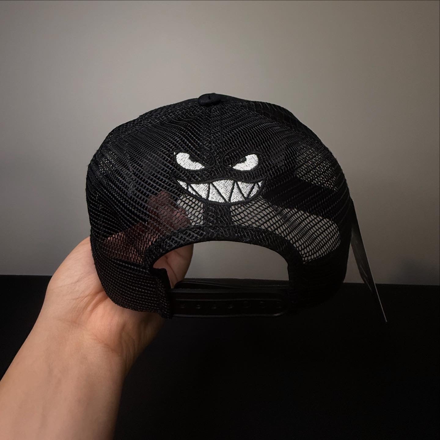 PRNH x Half / Half mesh SnapBack “Shadow”