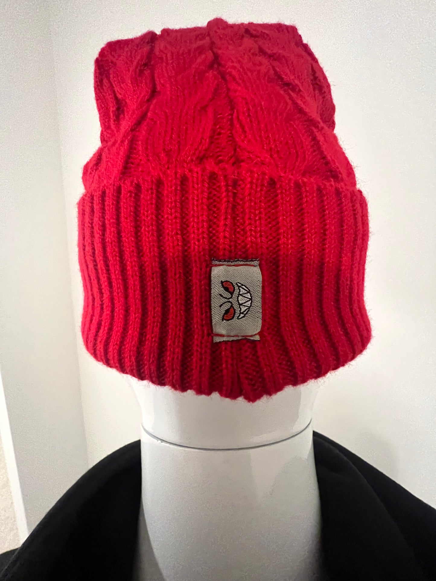 PRNH Cable Knit Beanie -                  Rust x Crimson x Shadow